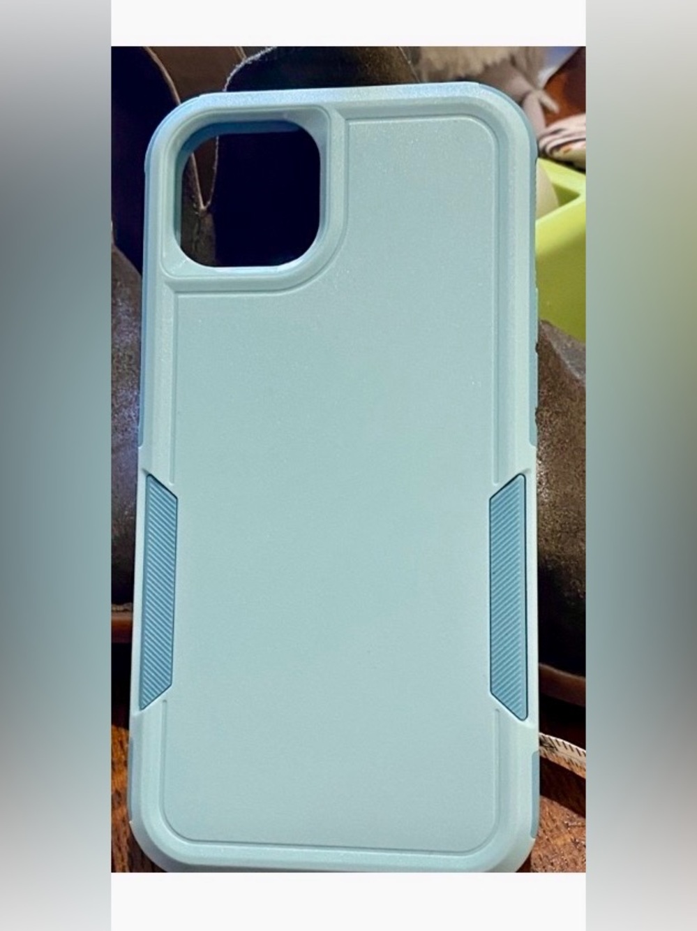iPhone Hard Plastic Phone Case. indestructable. 6.5 in tall x 3.25 wide. NWOT EC